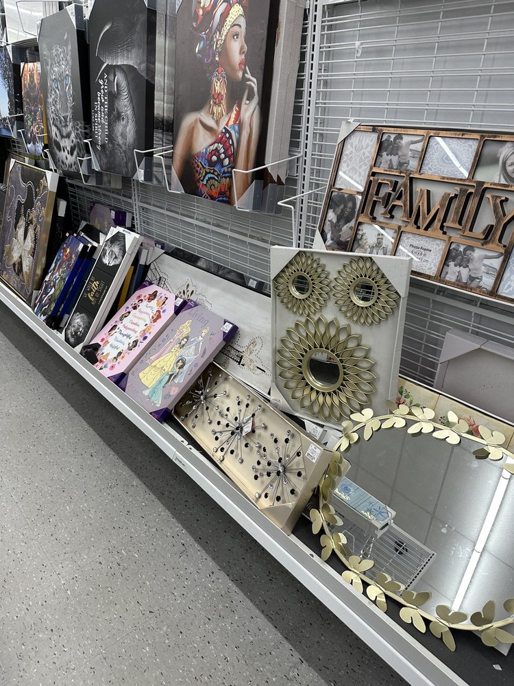 DD’S DISCOUNTS Updated June 2024 11 Photos 3675 W Shaw Ave