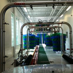 Gwatzilla Wash-N-Lube - Inside car wash