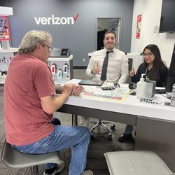 Verizon Authorized Retailer - Wireless Zone - Professional version who took the time to make it right