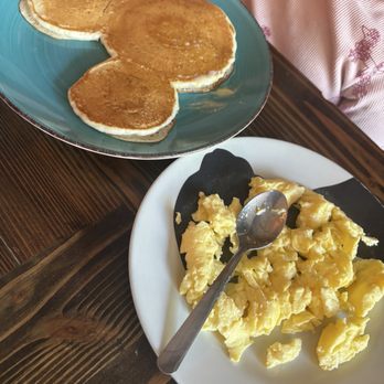 Heritage House Cafe - Kids mouse pancake with 2 scrambled eggs - Cafes Near Me - Vacaville, California Heritage House Cafe - Kids mouse pancake with 2 scrambled eggs - Cafes Near Me - Vacaville, California