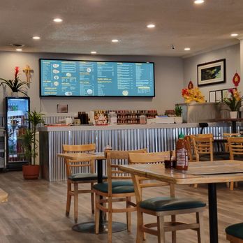 Qi Wei House - Service Counter - Japanese Near Me - Oakland, California