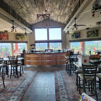 Cooper Ridge Vineyard - Walking into the tasting room and being welcomed by the view! - Wineries Near Me - Roseburg, Oregon Cooper Ridge Vineyard - Walking into the tasting room and being welcomed by the view! - Wineries Near Me - Roseburg, Oregon