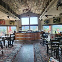 Cooper Ridge Vineyard - Walking into the tasting room and being welcomed by the view!