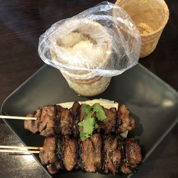 9 Pad Thai - Mooping - Thai Near Me - Springfield, Virginia