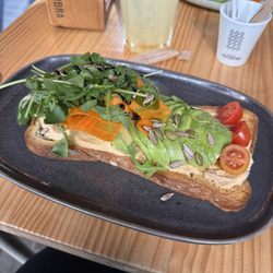 Miss Simona - Avacado toast