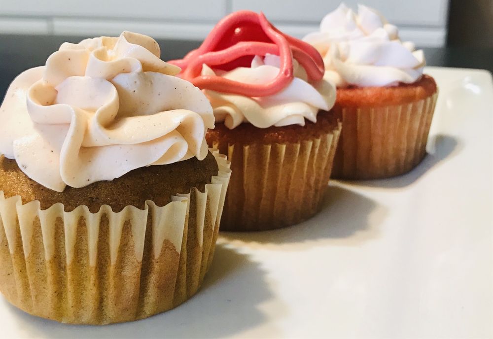 CUPCAKE HOUSE AND BAKERY - Sterling, Colorado - Cupcakes - Phone Number ...