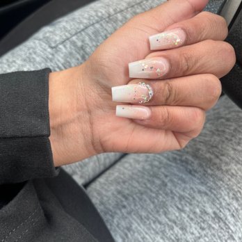 Kayla Nails And Spa - Ombré full set - Nail Salons Near Me - Livermore, California