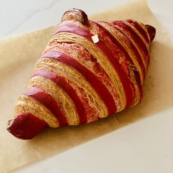 L'Artisane Creative Bakery - Strawberry balsamic croissant - Bakeries Near Me - Coral Gables, Florida L'Artisane Creative Bakery - Strawberry balsamic croissant - Bakeries Near Me - Coral Gables, Florida