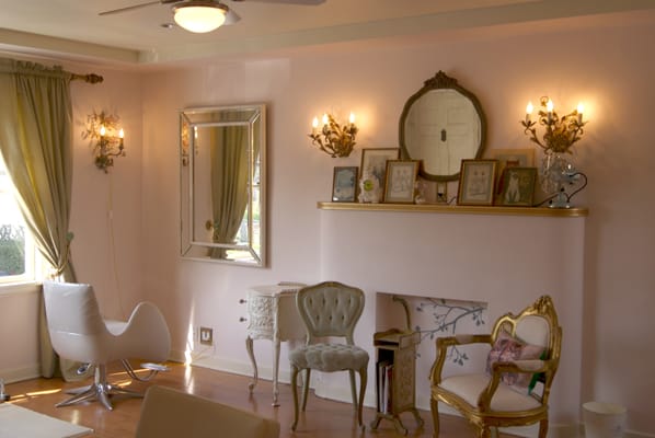 Nest Salon Closed 38 Reviews Hair Salons 618 1 2 N Doheny