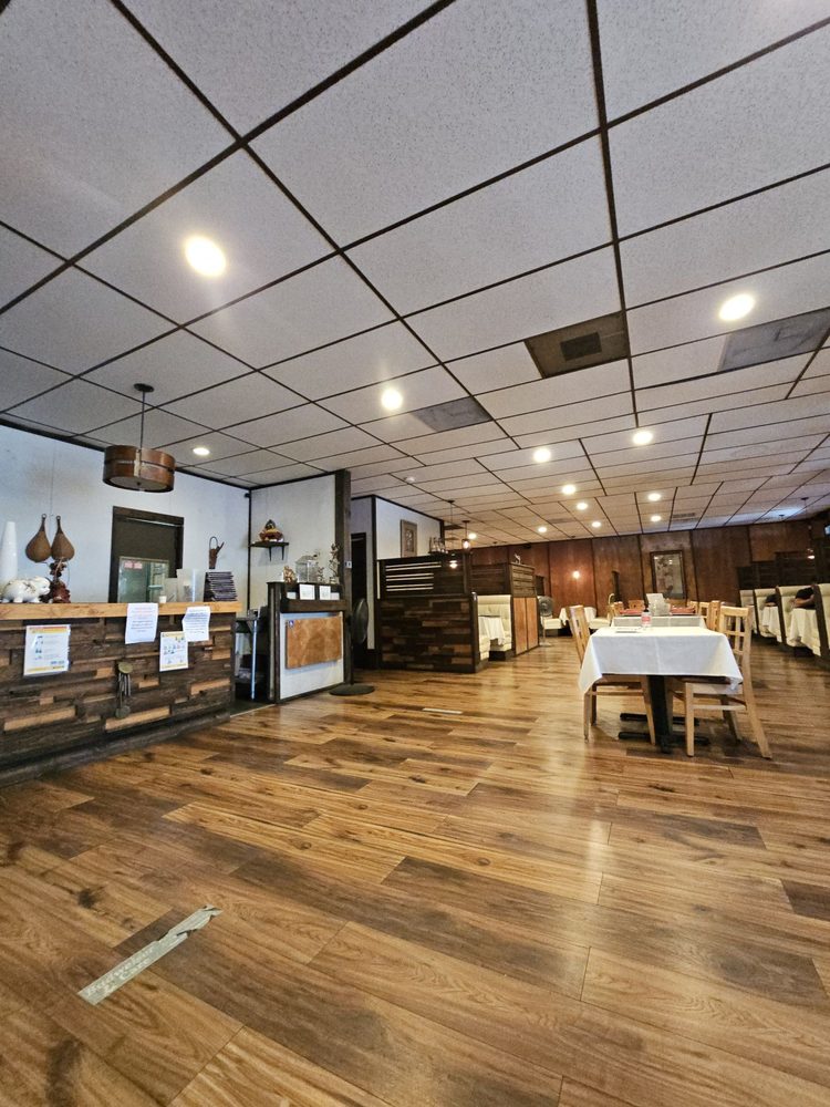 The Green Leaf Thai Cuisine