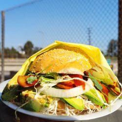 Cemitas Poblanas Los Chivos