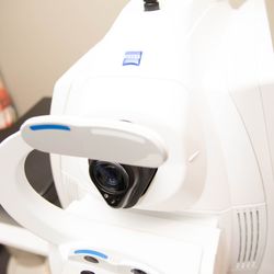 Renton Vision Clinic - Renton Vision Clinic CIRRUS HD-OCT - Optical Coherence Tomography.  Most Advanced Technology for Ocular Diseases Management