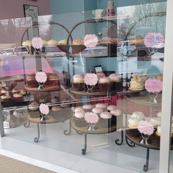Smallcakes - Treats - Cupcakes Near Me - Huntersville, North Carolina Smallcakes - Treats - Cupcakes Near Me - Huntersville, North Carolina