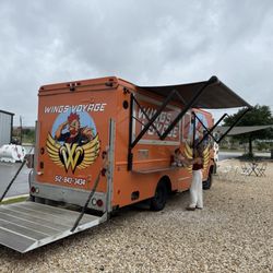 Wings Voyage - Great wings about to open