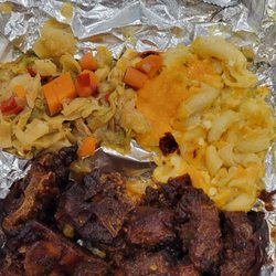 Cali Peaches Cuisine - Oxtails, Cabbage, and Mac N cheese