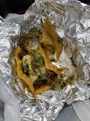 Loz Lokoz Takoz (Food Truck) by null