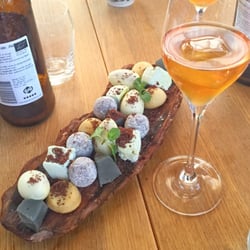 Raadvad Kro - Lækre petit fours / slik