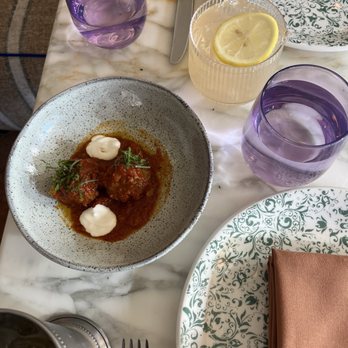 Dear Daphni - Mediterranean Near Me - Philadelphia, Pennsylvania