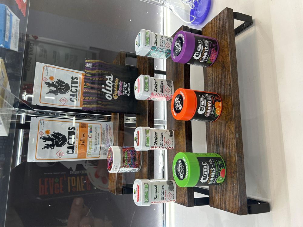 R.GREENLEAF NOB HILL Updated September 2024 4014 Central Ave SE