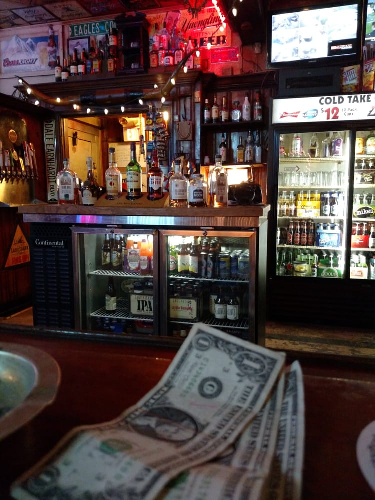 PENN TAVERN CLOSED 411 W Bridge St, Morrisville, Pennsylvania