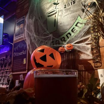 Raleigh Beer Garden - Drink local beer - Beer Gardens Near Me - Raleigh, North Carolina Raleigh Beer Garden - Drink local beer - Beer Gardens Near Me - Raleigh, North Carolina