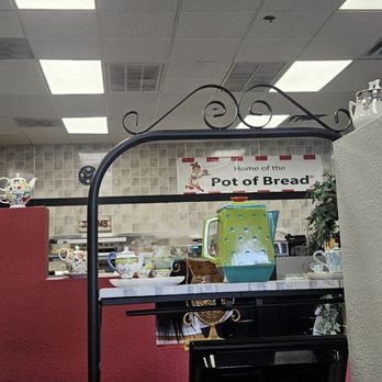 Jamms Restaurant - Decor - Breakfast & Brunch Near Me - Las Vegas, Nevada