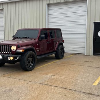 Shade Black Window Tint - Car Window Tinting Near Me - Lincoln, Nebraska