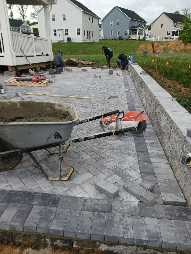 Slide of Ulloa Family Paving & Concrete