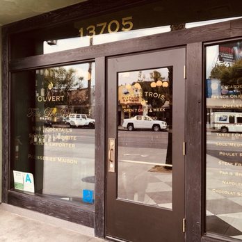 Petit Trois - French Near Me - Sherman Oaks, California