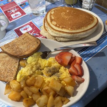 So Much To Give Inclusive Cafe - Inclusive Breakfast - American Near Me - Skippack, Pennsylvania