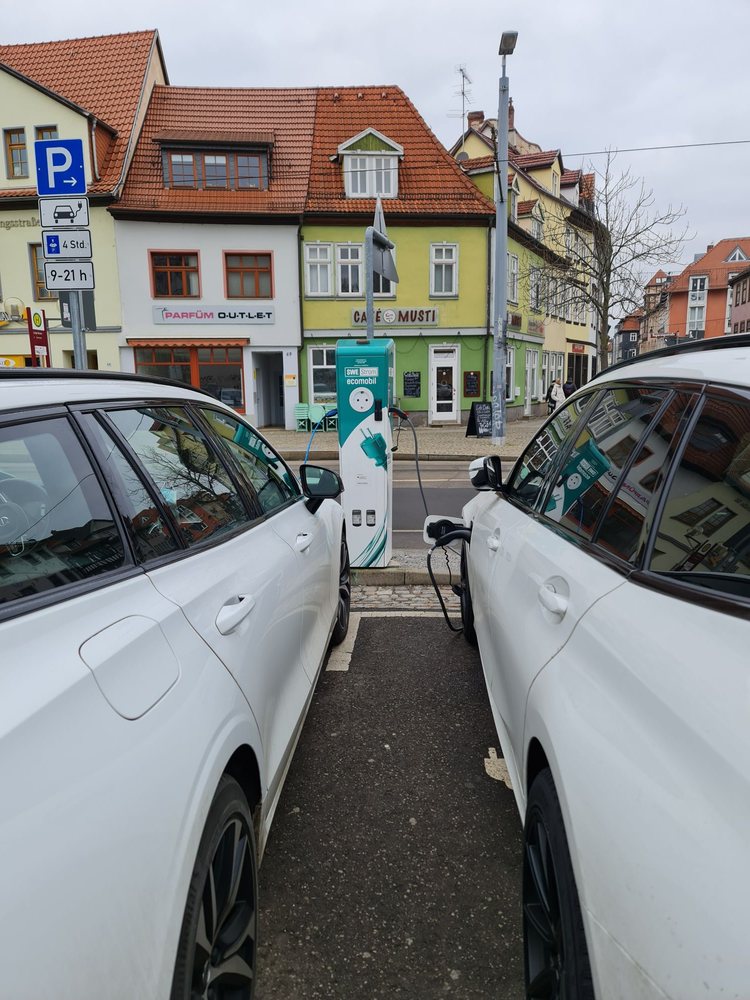 PARKPLATZ HIRSCHGARTEN Updated January 2025 Regierungsstr. 64