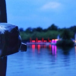 Seepromenade - schwanenskulptur mit undosa