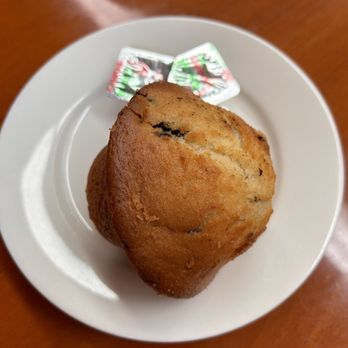 Jordans Restaurant - Blueberry muffin - Breakfast & Brunch Near Me - Bar Harbor, Maine Jordans Restaurant - Blueberry muffin - Breakfast & Brunch Near Me - Bar Harbor, Maine