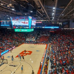 University Of Dayton Arena - Look at that crowd
