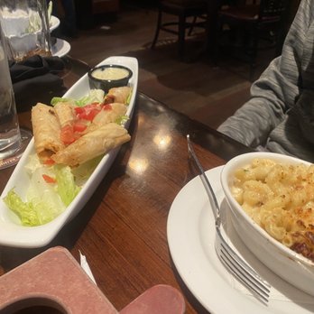 LongHorn Steakhouse - Firecracker Chicken Wraps with Steakhouse Mac & Cheese - Steakhouses Near Me - Cranberry Township, Pennsylvania LongHorn Steakhouse - Firecracker Chicken Wraps with Steakhouse Mac & Cheese - Steakhouses Near Me - Cranberry Township, Pennsylvania