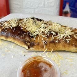 Pizza Vienna - Cheese Calzone