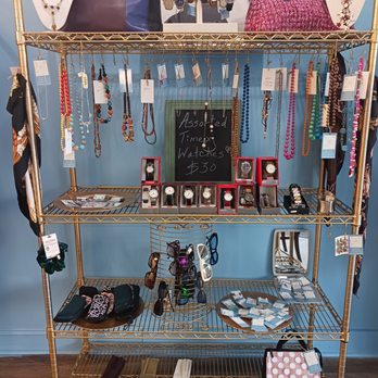 Planet Vintage Clothing - Used, Vintage & Consignment Near Me - Mount Holly, North Carolina Planet Vintage Clothing - Used, Vintage & Consignment Near Me - Mount Holly, North Carolina