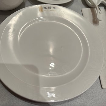Yu Seafood - Disgusting plates look like what is left by previous customer. - Seafood Near Me - Richmond Hill, Ontario