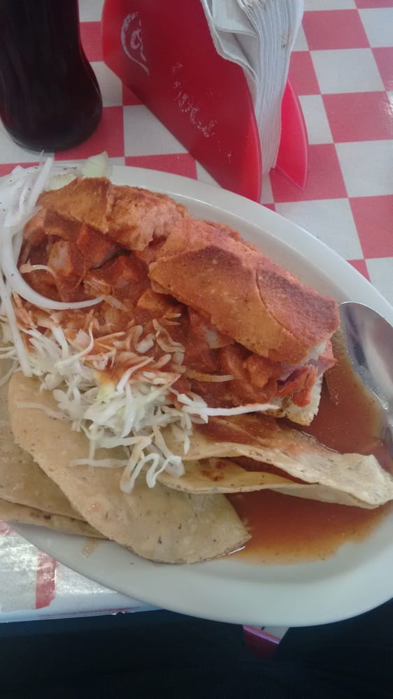 Tortas Ahogadas El Moreno