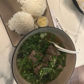Liliha Bakery - Oxtail soup - Bakeries Near Me - Honolulu, Hawaii