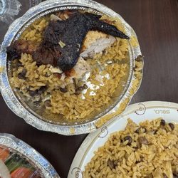 El Nuevo Cibao - Rotisserie chicken and rice