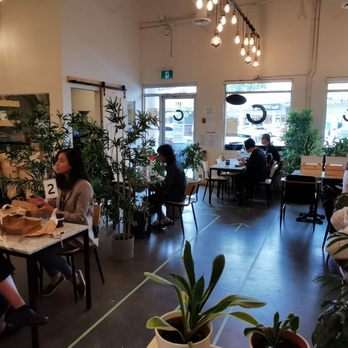 C Market Coffee - Physically distant seating - Coffee Roasteries Near Me - Coquitlam, British Columbia