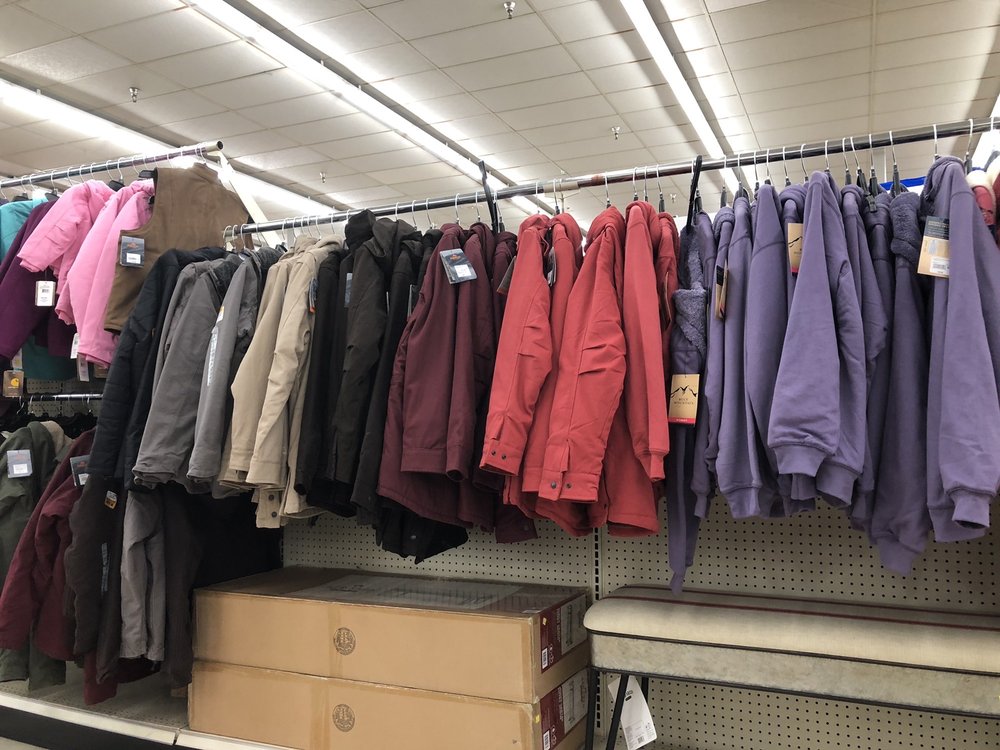 TRACTOR SUPPLY Updated August 2024 235 Kentucky Home Square