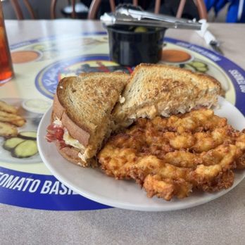 Izzy's - Reuben with potato pancake - Delis Near Me - Forrest Park, Ohio