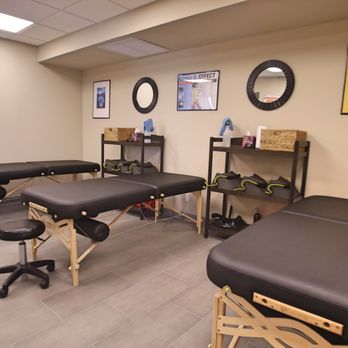 ELITE Chiropractic - Another view of our traction room - Chiropractors Near Me - Fort Lauderdale, Florida ELITE Chiropractic - Another view of our traction room - Chiropractors Near Me - Fort Lauderdale, Florida