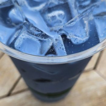 Crema - Blue Moon. - Coffee & Tea Near Me - Makawao, Hawaii