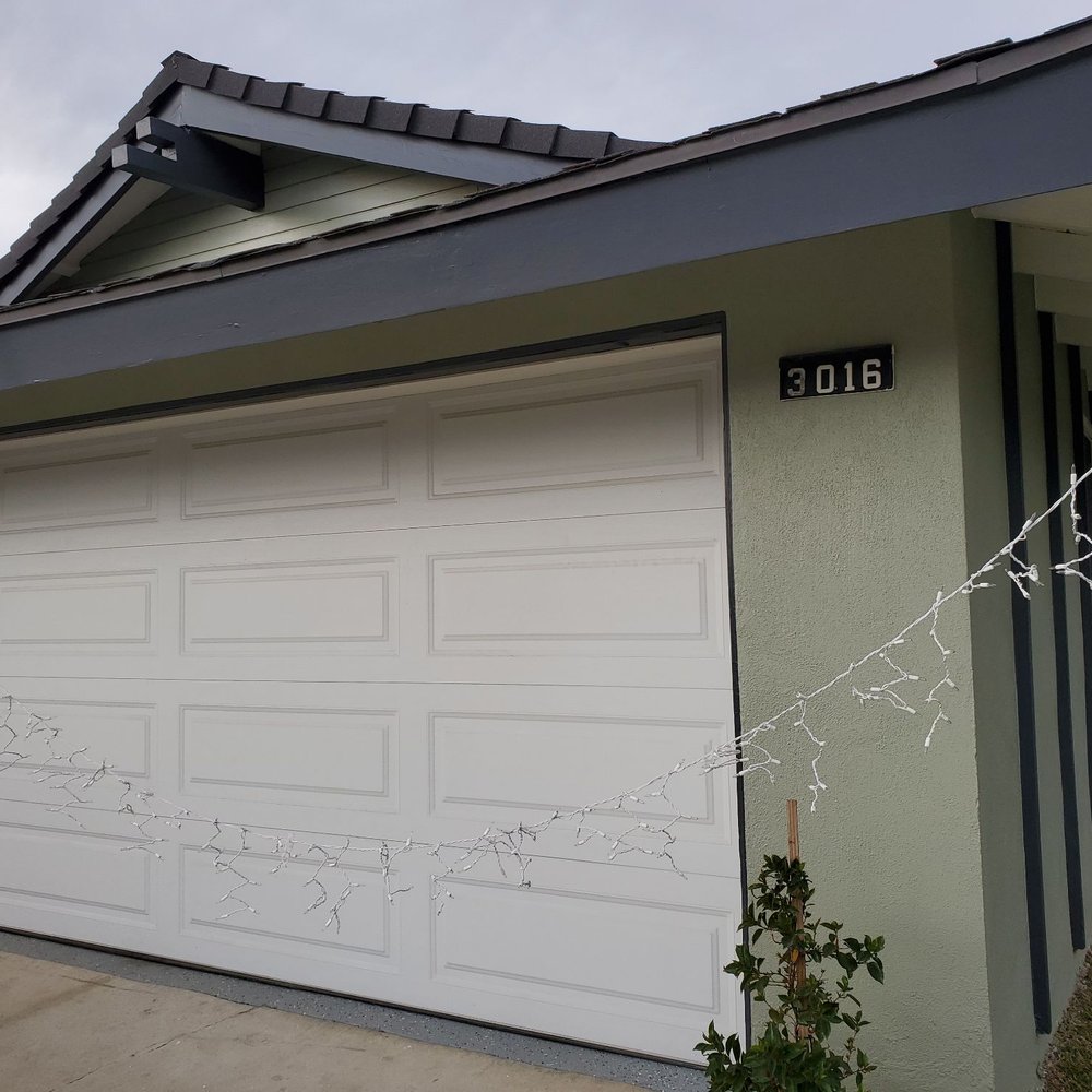 Coastal Holiday Lights - Do not hire this company this is the type of work they do - Lighting Fixtures & Equipment Near Me - Orange, California Coastal Holiday Lights - Do not hire this company this is the type of work they do - Lighting Fixtures & Equipment Near Me - Orange, California
