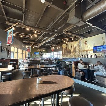 Hops n Drops - American Near Me - Silverdale, Washington
