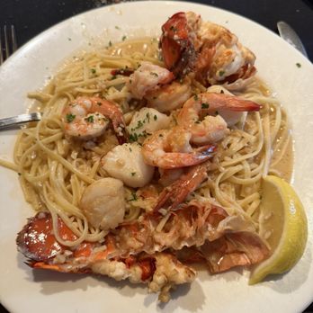 The Lobster House - Lobster house specialty - Seafood Markets Near Me - Cape May, New Jersey