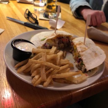 Applebee's Grill + Bar - American Near Me - Bemidji, Minnesota